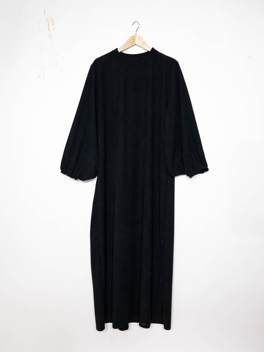 Ribbed Winter Abaya REF: 2398 - Comfortable Corduroy Velvet Abaya for Winter