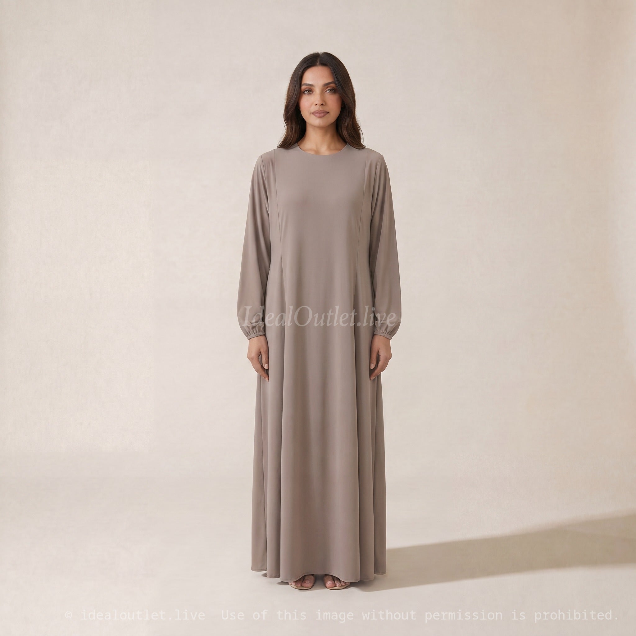 Abaya d'allaitement en soie de Medine ouvertures zip REF:RO2508PK - doux et fluide facilitant l’allaitement en toute discrétion.