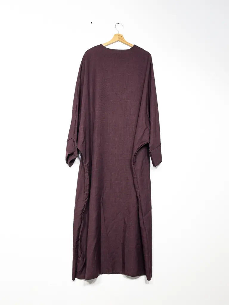 Robe Abaya REF: 2382XLM Manche papillon coupe ample avec fente sur les manches tissu léger et fluide