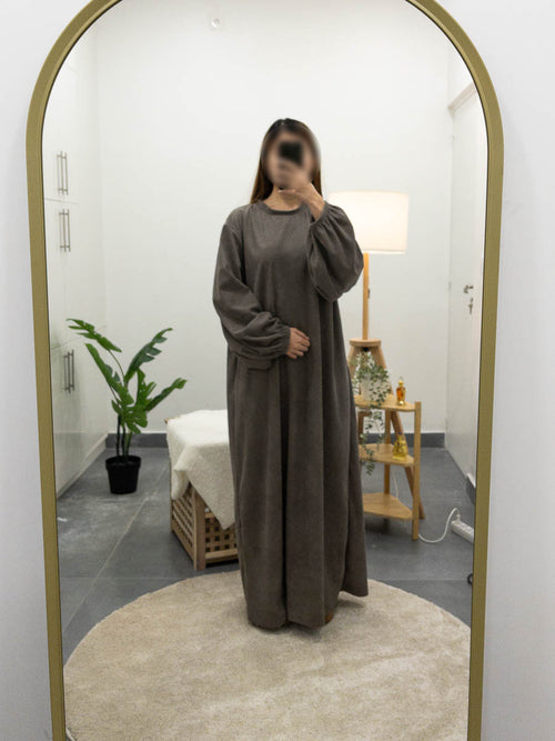 Abaya côtelé pour l'hiver ref:2398 - Abaya confortable velours Côtelé pour l’Hiver