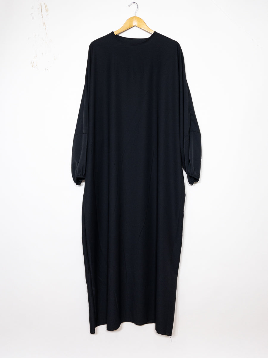 Abaya Larga Amplia en Seda de Medina Ref: Ro2303pk - Abaya Larga Amplia en Seda de Medina, Amplia y Fluida con Mangas Abullonadas