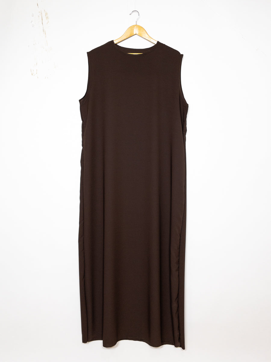 Long, Wide Abaya Ref: Ro2353pk - Sleeveless Long Abaya in Medina Silk, Short Sleeve, Flowing and Lightweight