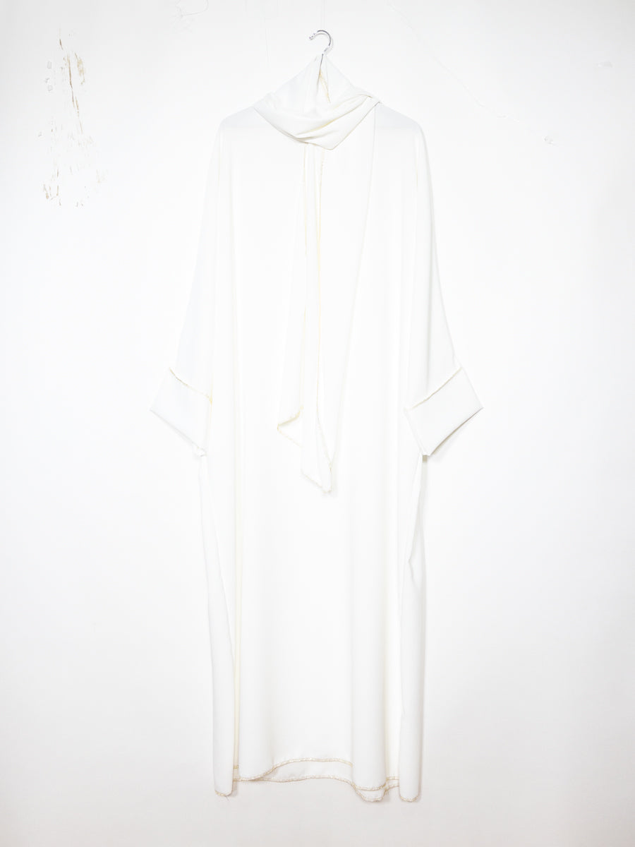 Long Abaya for Women REF: Ro2381pk in Medina Silk with Integrated Veil - Flowing and Elegant