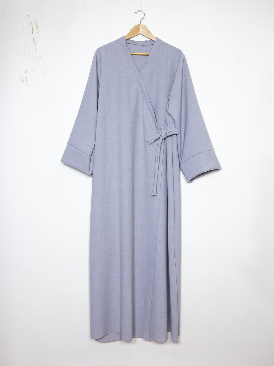 Abaya manche large en lin pour 185cm REF: RoL2383lin - Abaya portefeuille style kimono larges style lin design chic ajustable avec un nœud