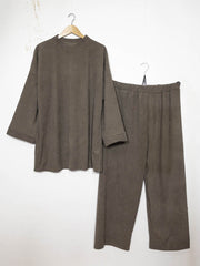 Taupe