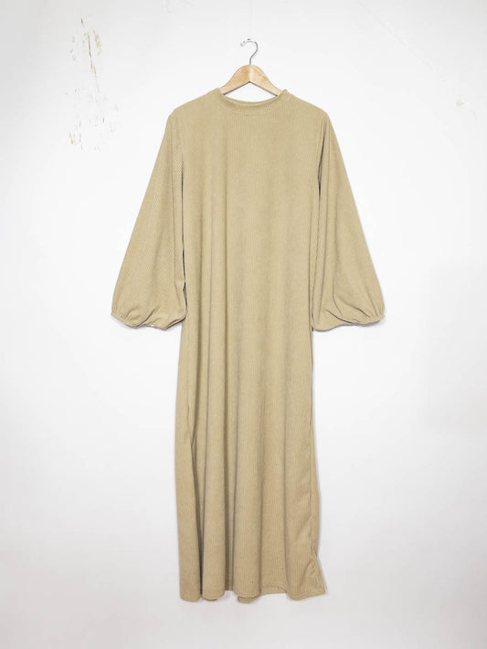 Ribbed Winter Abaya REF: 2398 - Comfortable Corduroy Velvet Abaya for Winter