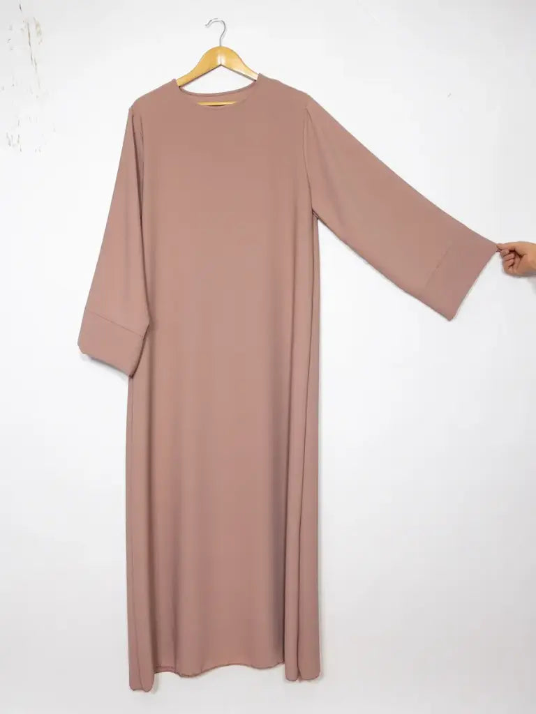 Abaya longue en soie de Médine REF: Ro2333pk